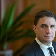 κώστας τσουκαλάς