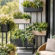 Γλάστρες στο μπαλκόνι