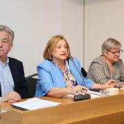 περιφέρεια αρναουτάκης