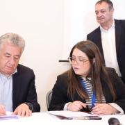 ΣΤΑΥΡΟΣ ΑΡΝΑΟΥΤΑΚΗΣ Χαμόγελο Παιδιού