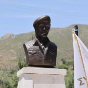 προτομή του Ήρωα της Κύπρου Μανώλη Μπικάκη