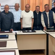 επση