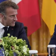 μακρον