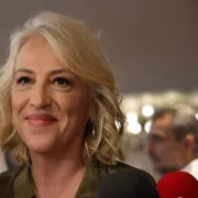 ρένα δούρου
