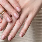 νυχια