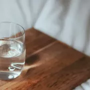 ποτηρι με σοδα