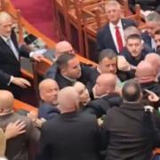Επεισοδια Βουλη Αλβανια