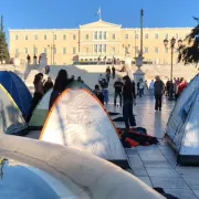 σκηνές - Σύνταγμα 