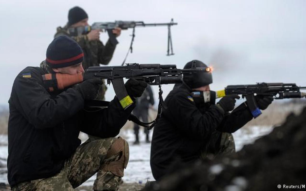 Νέες μάχες στην Ουκρανία απειλούν την ήδη «εύθραυστη» εκεχειρία