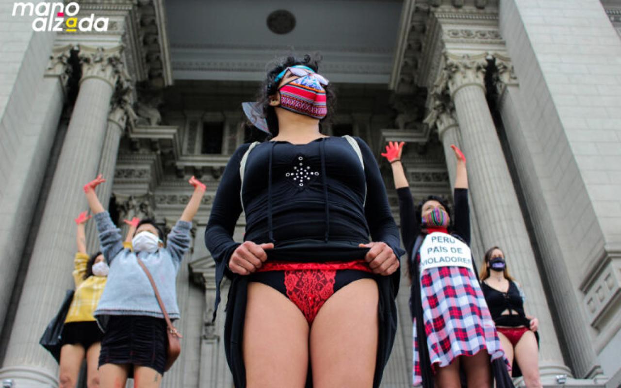 διαμαρτυρία γυναικών στο Περού