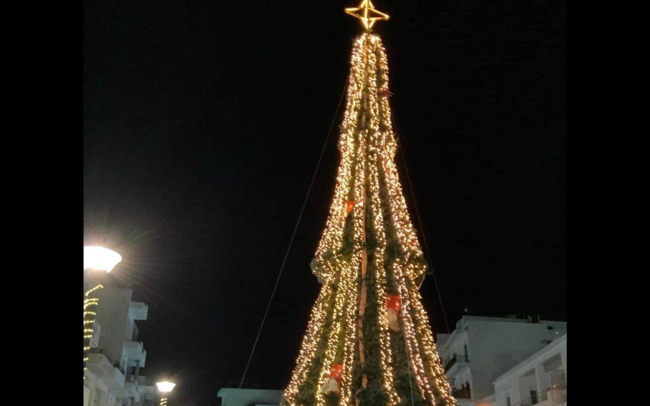 Το Χριστουγεννιάτικο Δέντρο στην Ιεράπετρα