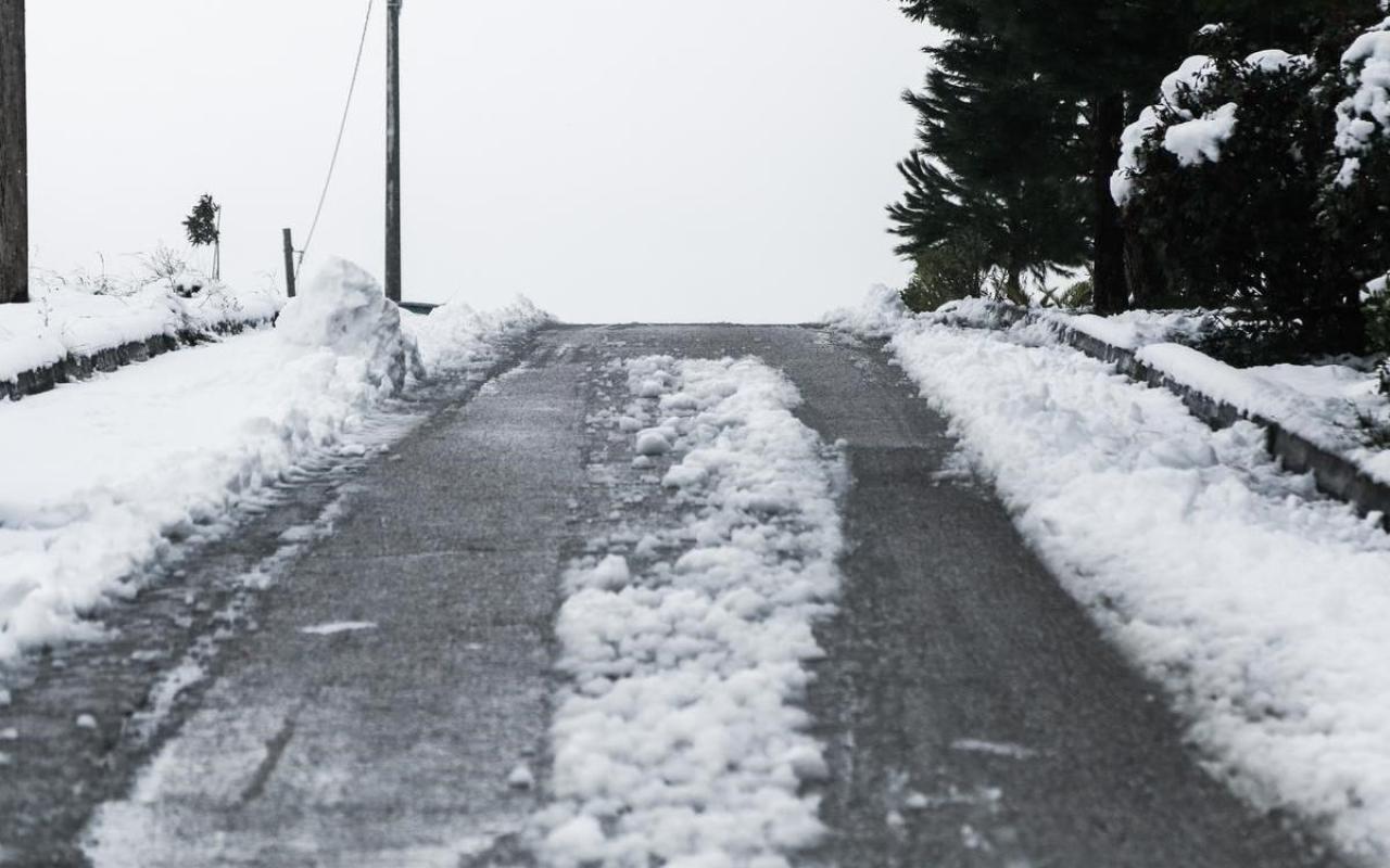 δρόμος με χιόνι