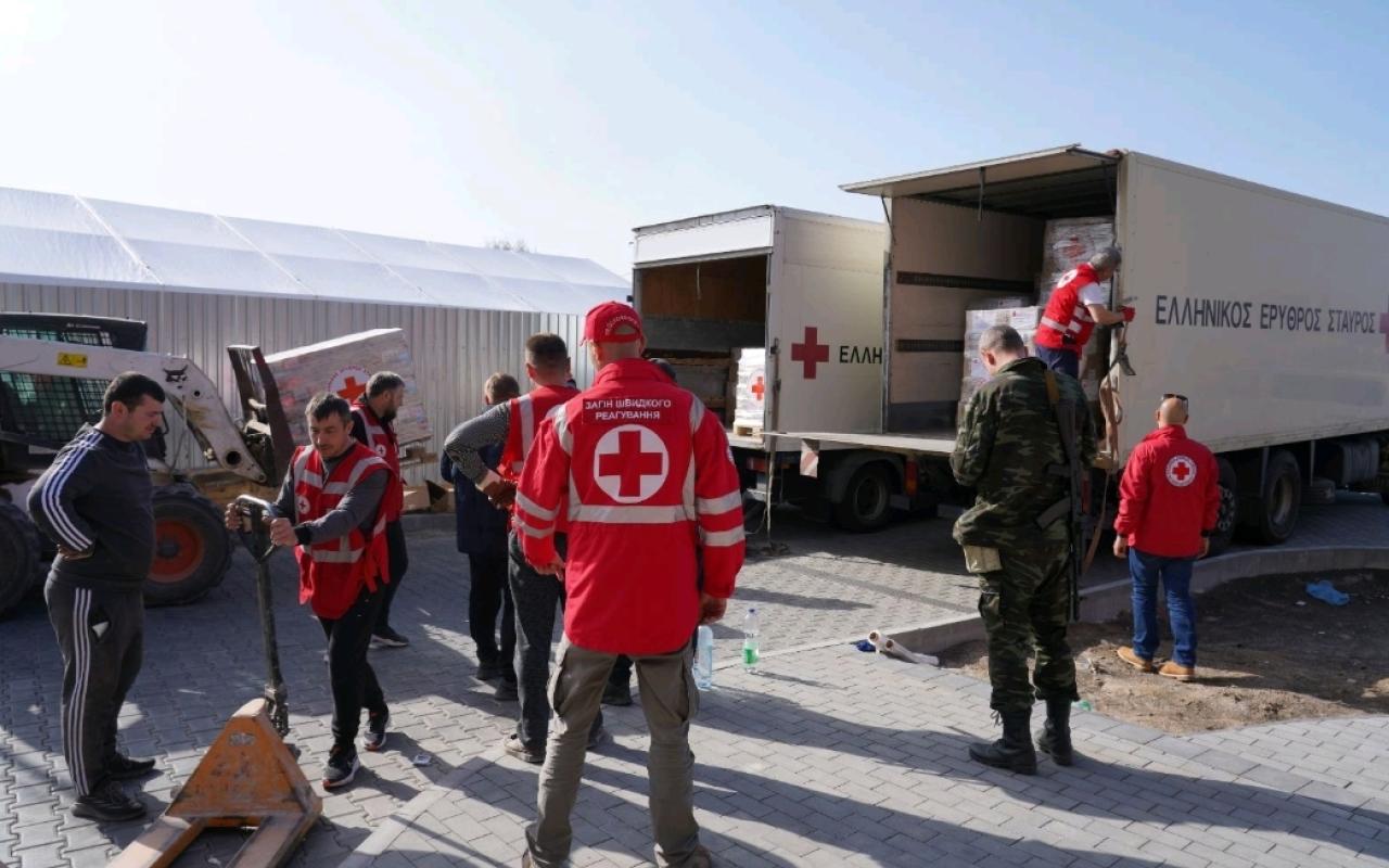 Ο Ελληνικός Ερυθρός Σταυρός παρέδωσε 50 τόνους ανθρωπιστικής βοήθειας στην Οδησσό
