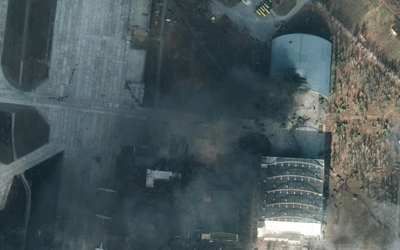 Το αεροδρόμιο του Ντνιπρο βομβαρδίστηκε από τις ρωσικές δυνάμεις
