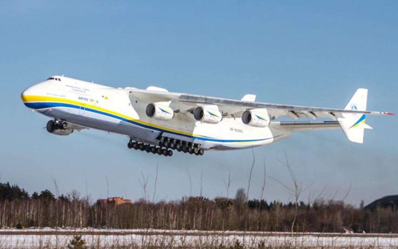 Η Ουκρανία θα αναβιώσει το μεγαλύτερο αεροπλάνο του κόσμου 