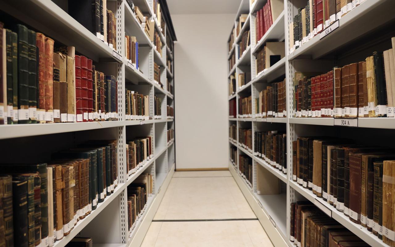 Ολόκληρη η συλλογή Σεφέρη στη Βικελαία Βιβλιοθήκη 