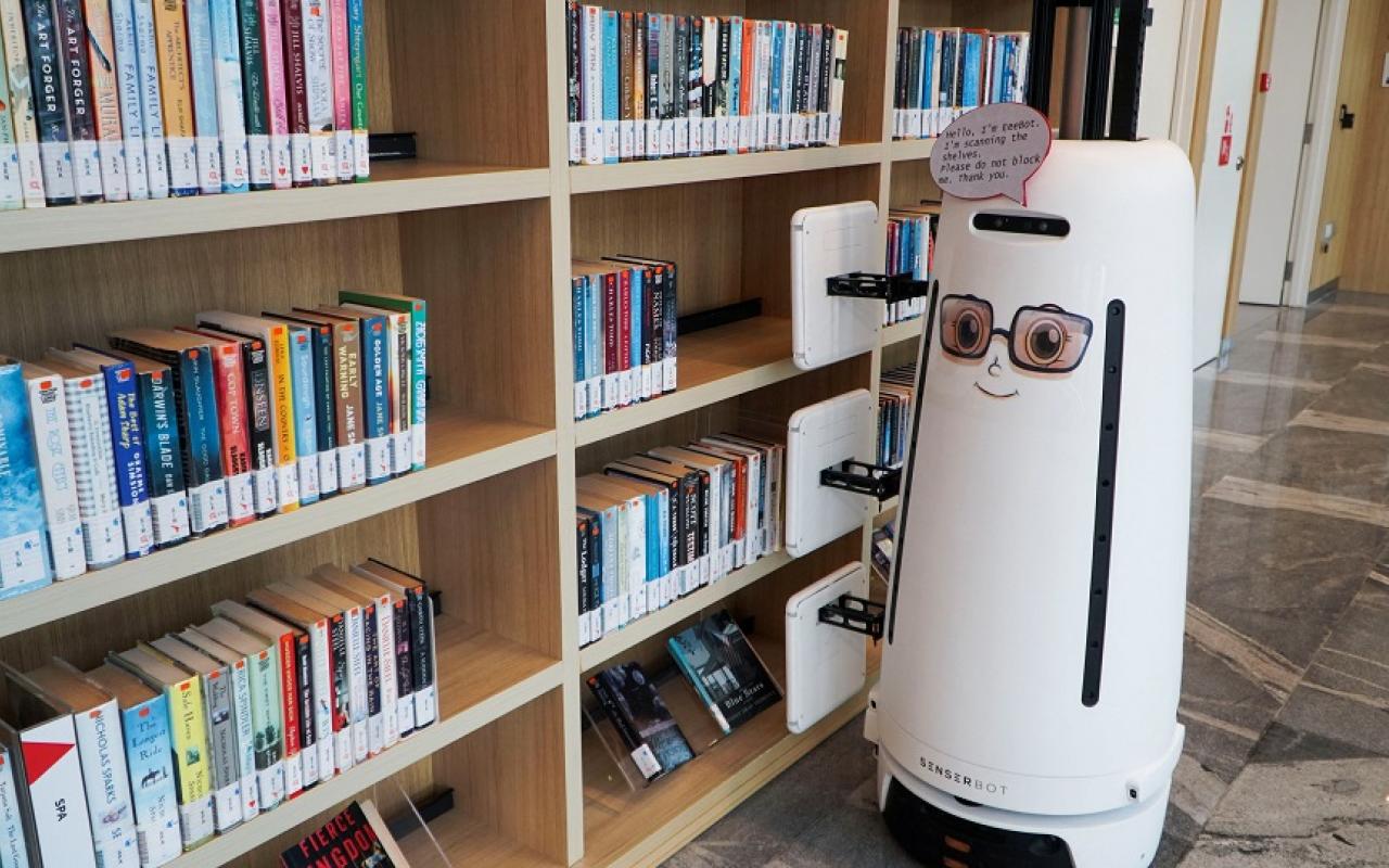 ρομποτ βιβλιοθηκη