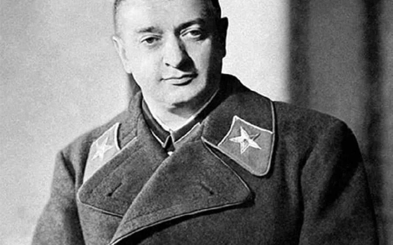 Ο στρατάρχης Μιχαήλ Τουχατσέφσκι, που σαν σήμερα το 1937 καταδικάστηκε σε θάνατο