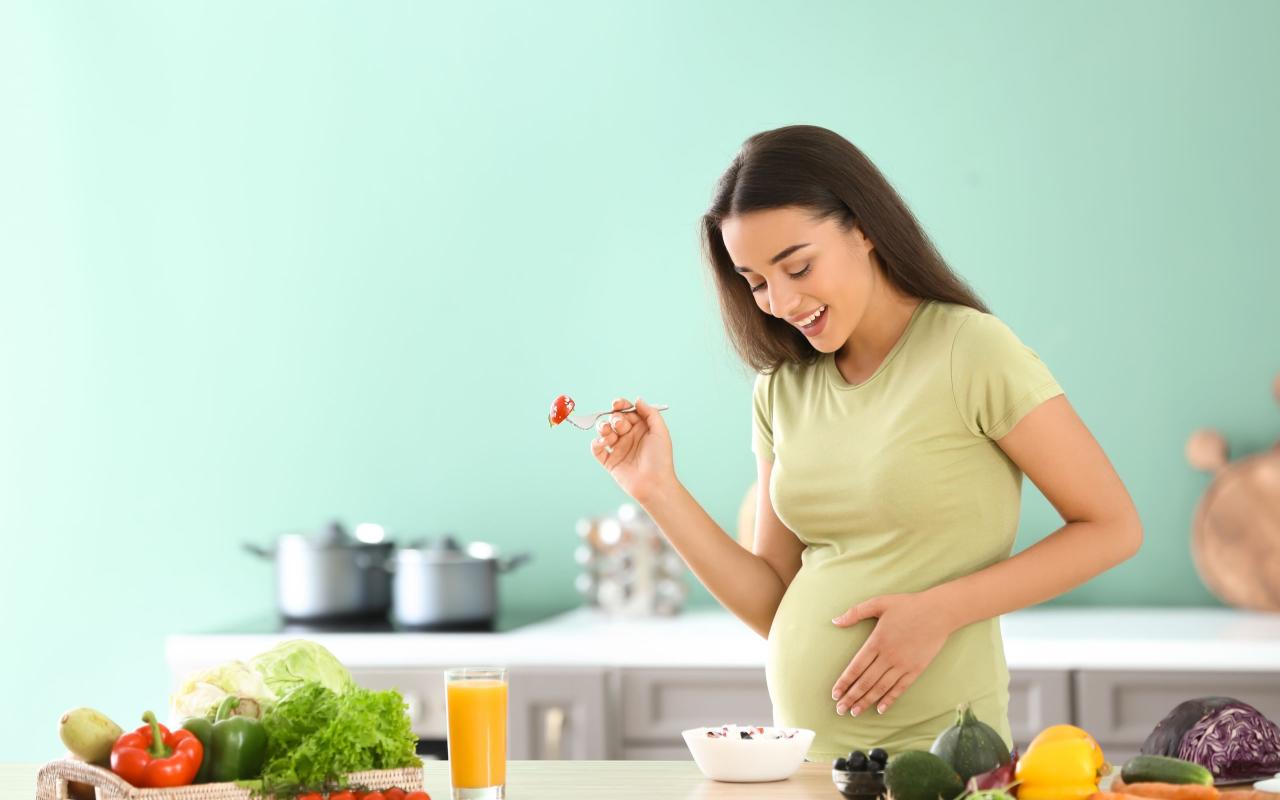 Οι τροφές που προλαβαίνουν τις ραγάδες της εγκυμοσύνης