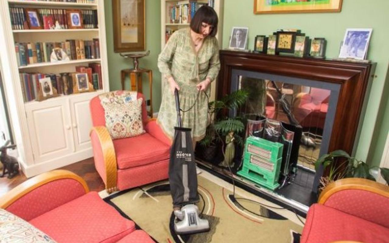 Το ζευγάρι που ζει σαν να είναι στο 1930 