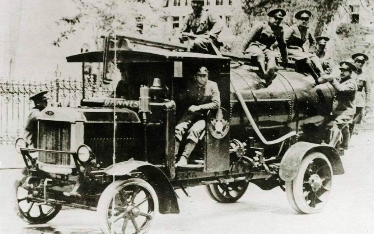 Η ανάθεση της ίδρυσης Πυροσβεστικής Υπηρεσίας στην Ελλάδα, έγινε σαν σήμερα το 1929 στον Αλκιβιάδη Κοκκινάκη