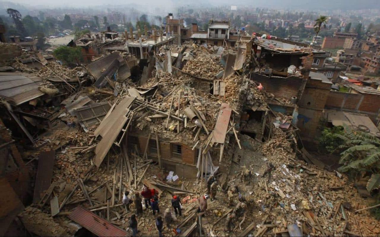 Ο  καταστροφικός σεισμός 6,9 Ρίχτερ στα σύνορα Νεπάλ - Ινδίας σαν σήμερα το 1988, άφησε εκατοντάδες νεκρούς και χιλιάδες τραυματίες