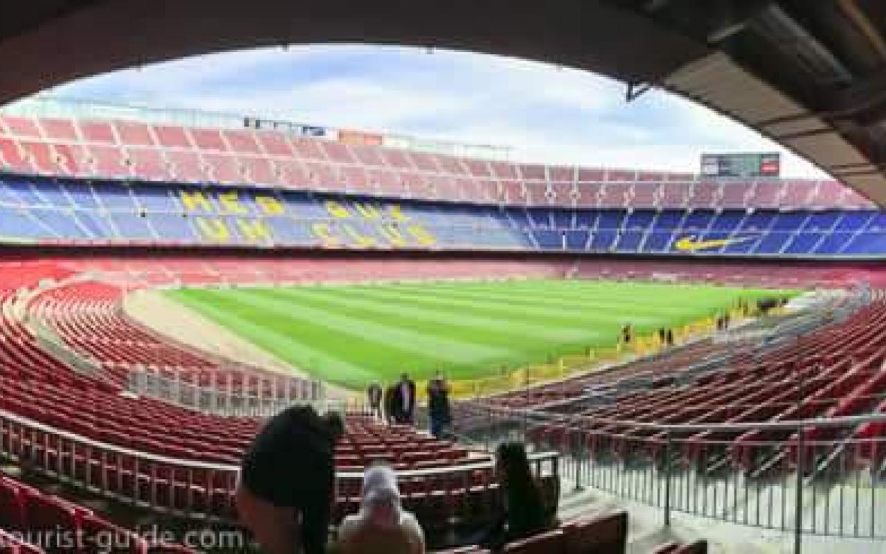 Το γήπεδο "Καμπ Νου" της Βαρκελώνης, που αγωνίζεται η Μπαρτσελόνα και είναι χωρητικότητας 100.000 θέσεων (96.636 για αγώνες ΟΥΕΦΑ), εγκαινιάστηκε σαν σήμερα το 1957