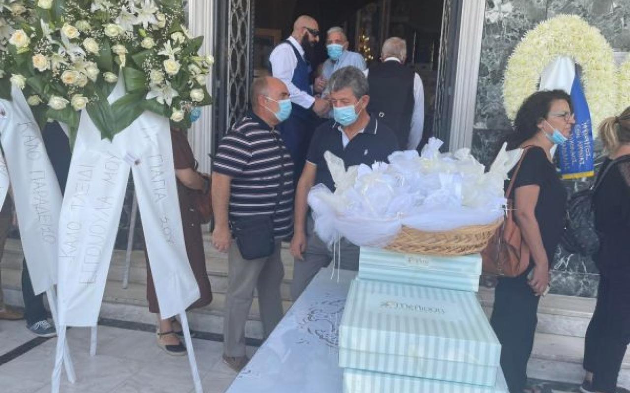 κηδεία θάλεια λάρισα