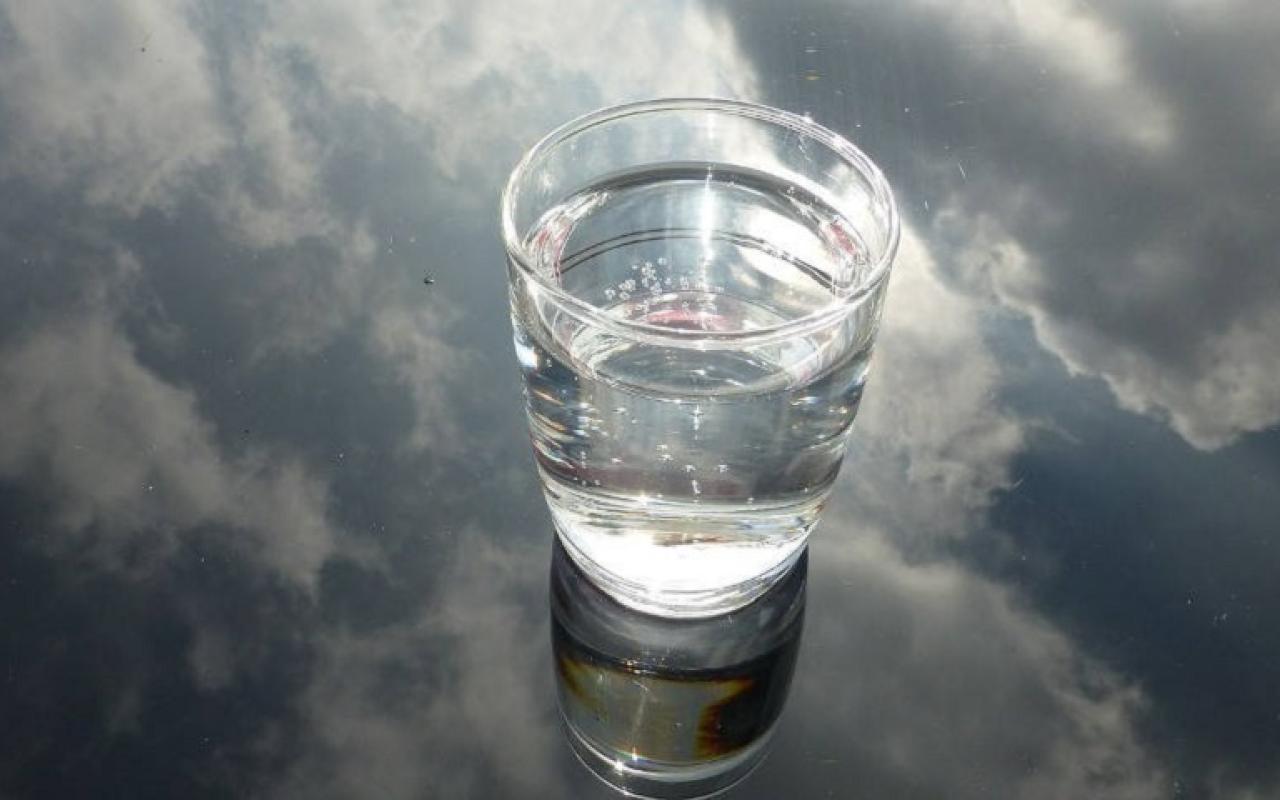  τεχνική εκδήλωσης «Ποτήρι με Νερό»