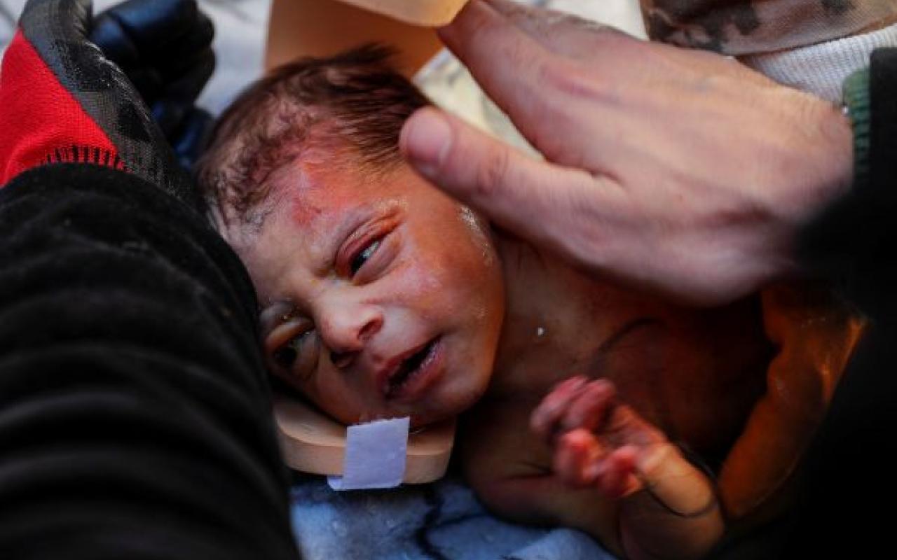 σεισμός Τουρκία μωρο 