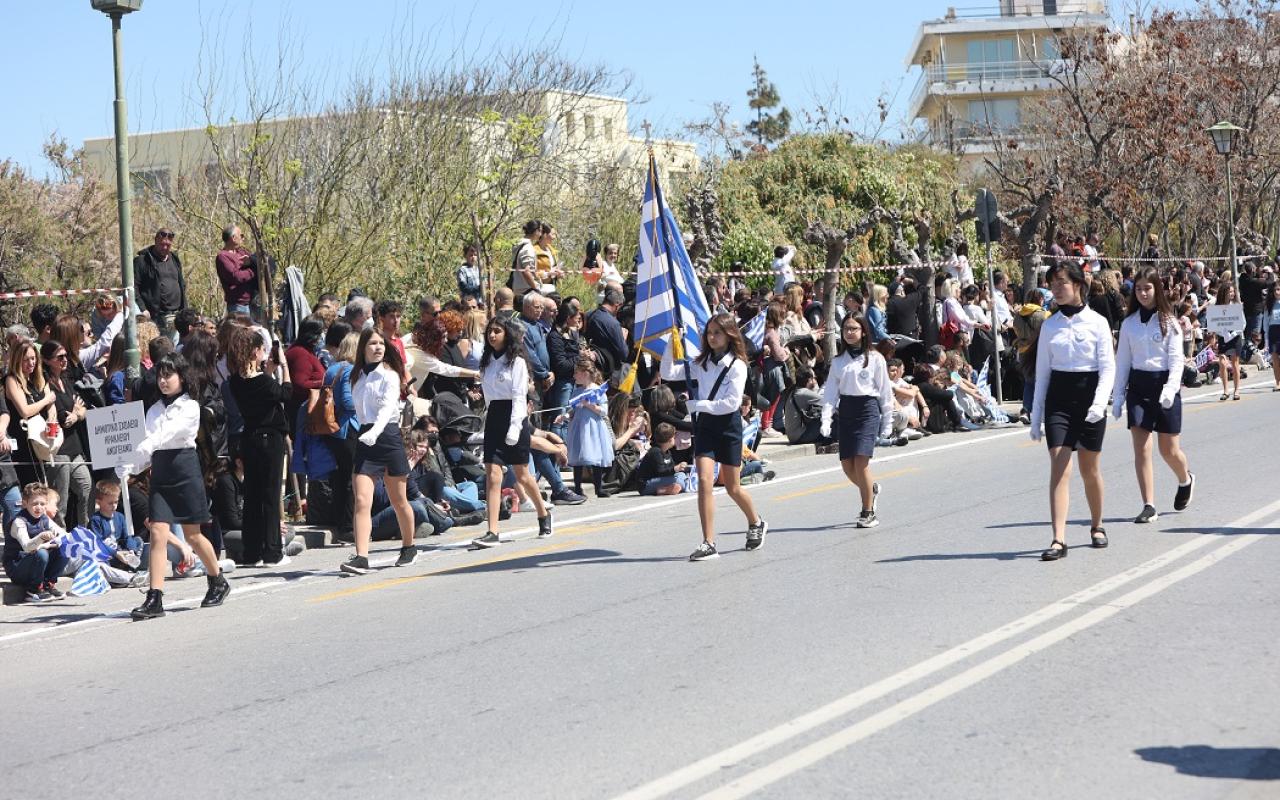 παρέλαση ηράκλειο 25η μαρτίου