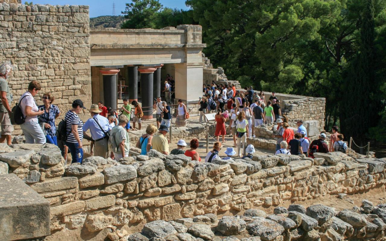 Menschenmassen in Knossos