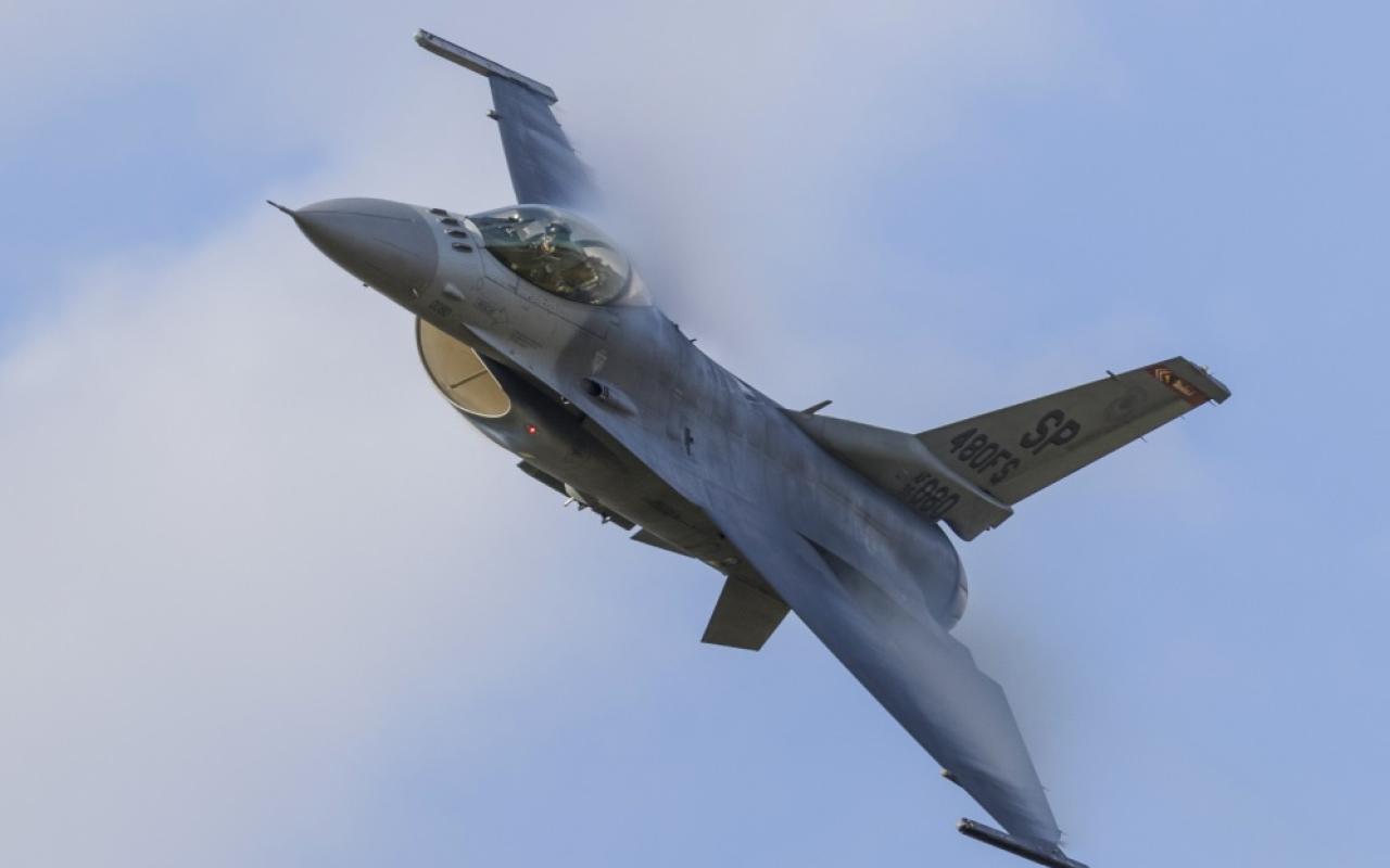 f-16