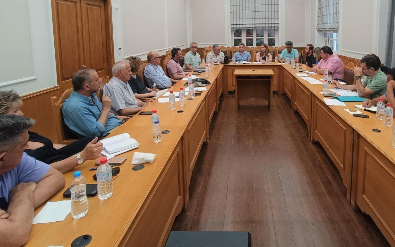 Σύσκεψη για την διαχείριση των προβλημάτων στην αμπελουργία και ελαιοκομία