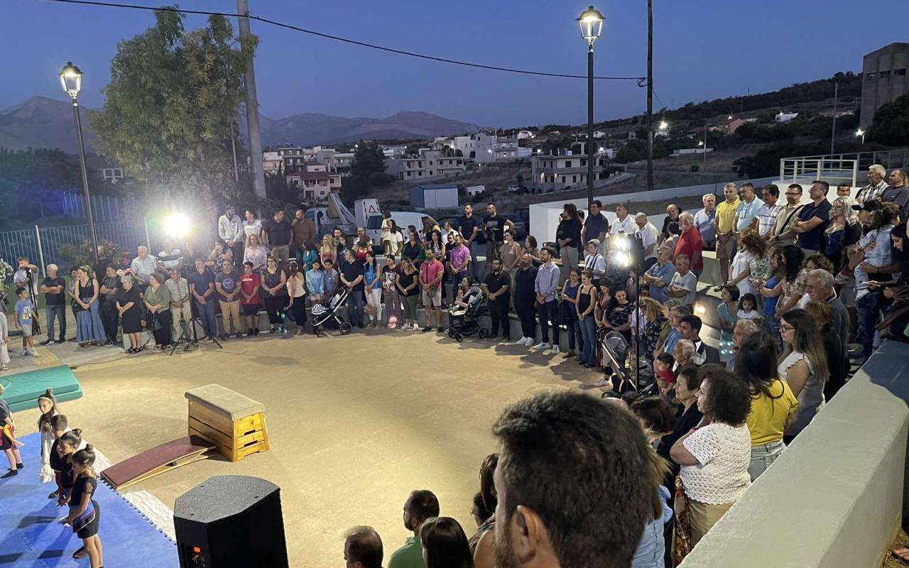 Πλήθος κόσμου στα εγκαίνια της νέας βιοκλιματικής πλατείας στο Αρκαλοχώρι