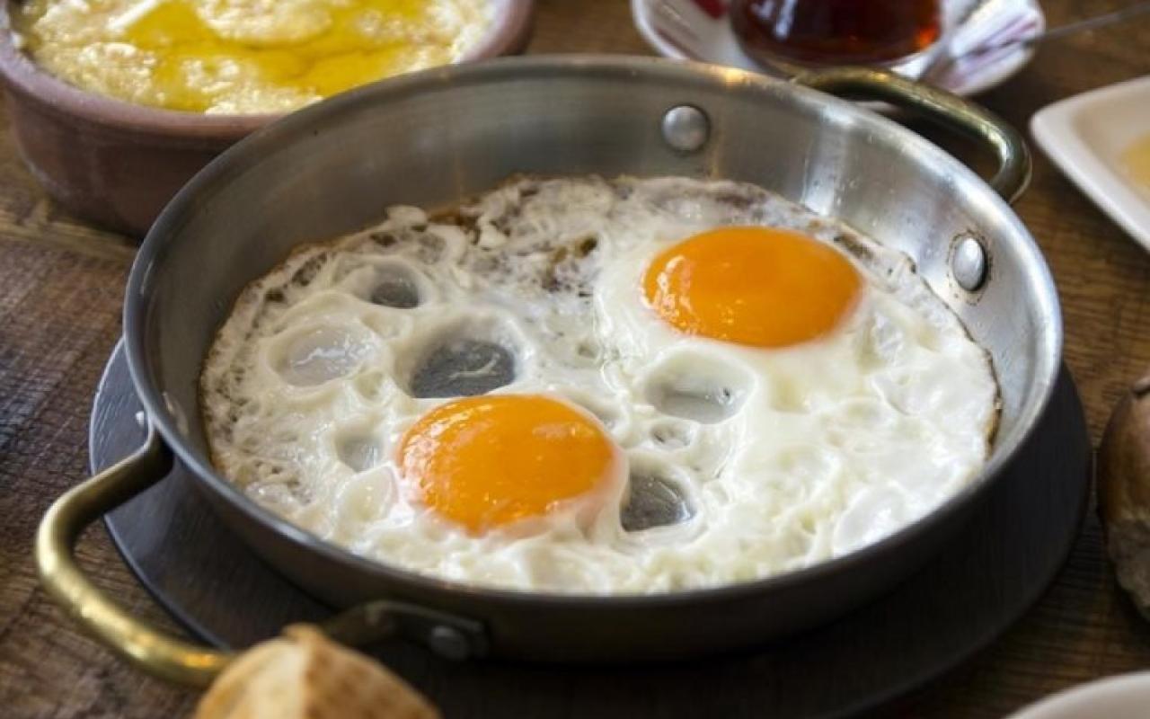 τηγανητά αυγά