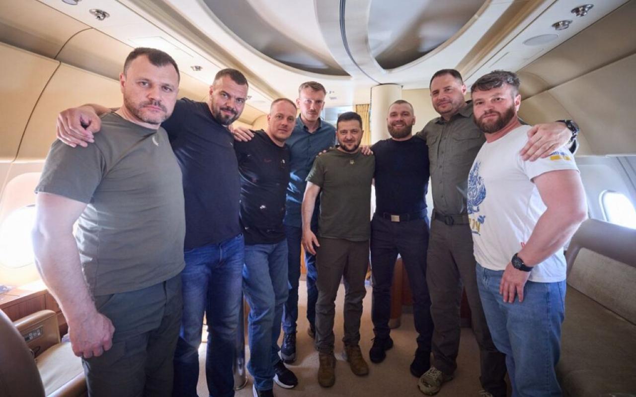 B. Ζελέσνκι: Αναχώρησε από την Τουρκία με υπερασπιστές του «Αζόφσταλ»