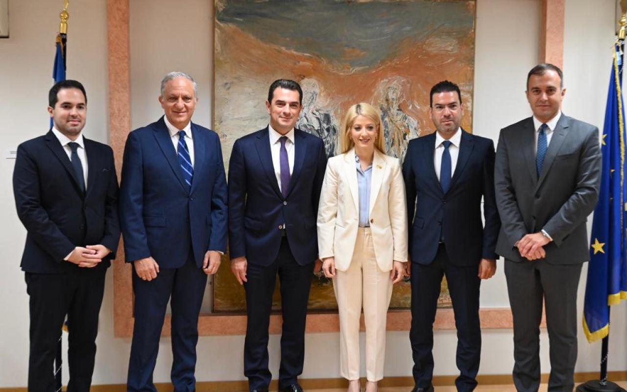 Σκρέκας: «Στρατηγική προτεραιότητα η συνεργασία Ελλάδας – Κύπρου με αιχμή τις επενδύσεις»