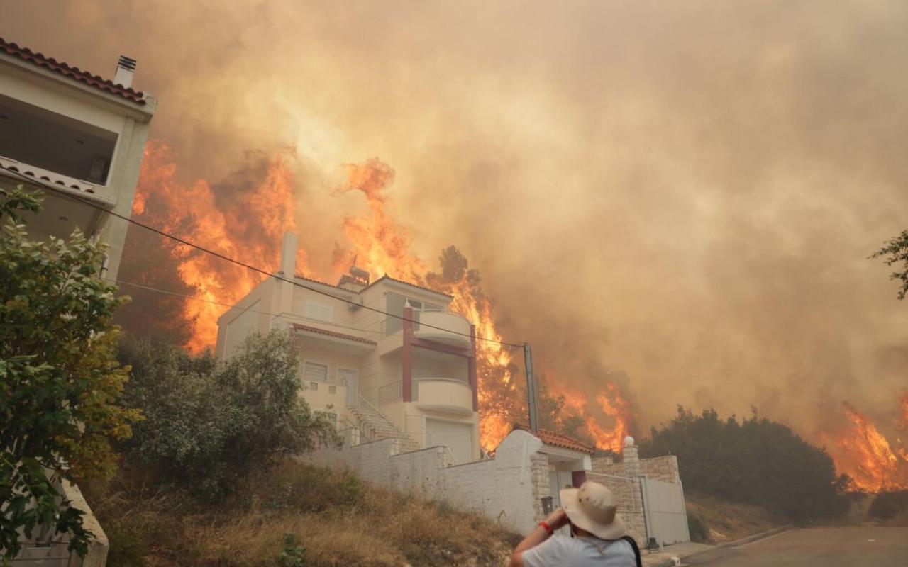 Φωτιά στη Φυλή