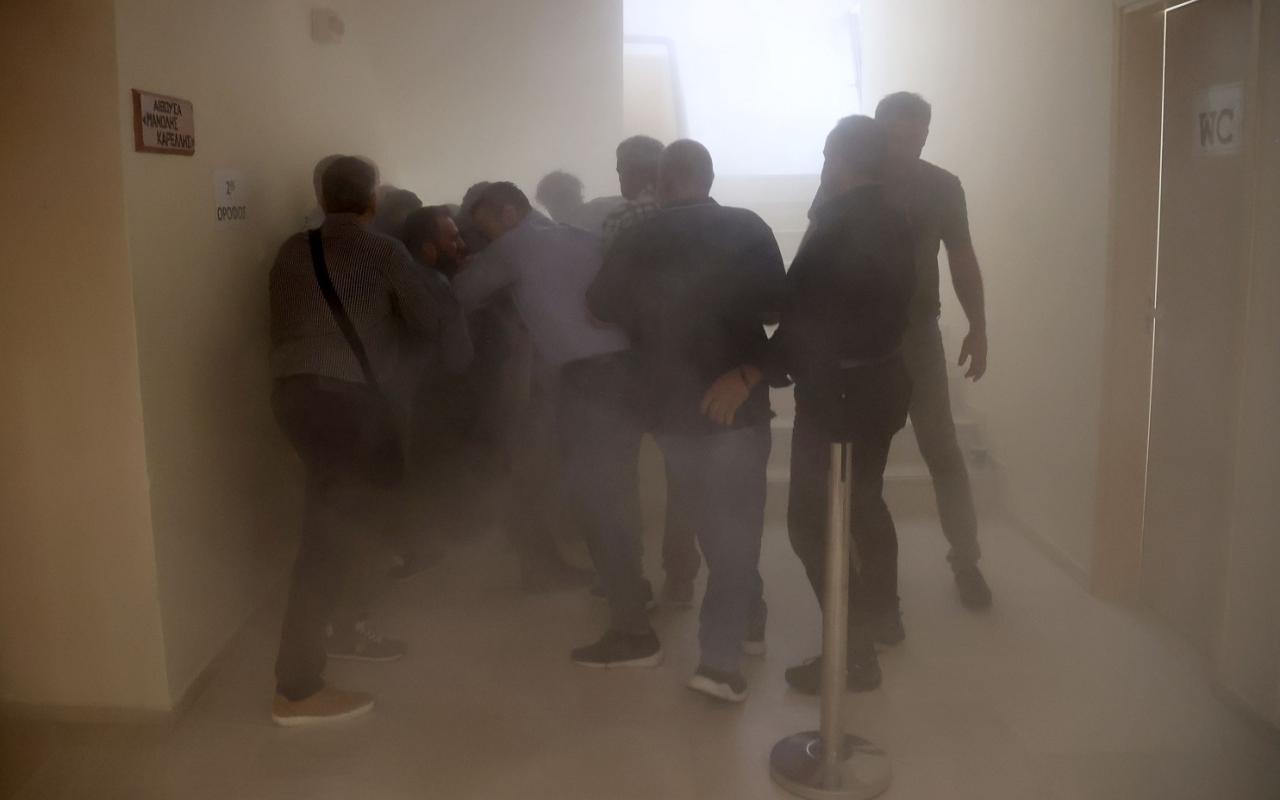 αστυνομία αντιεξουσιαστές