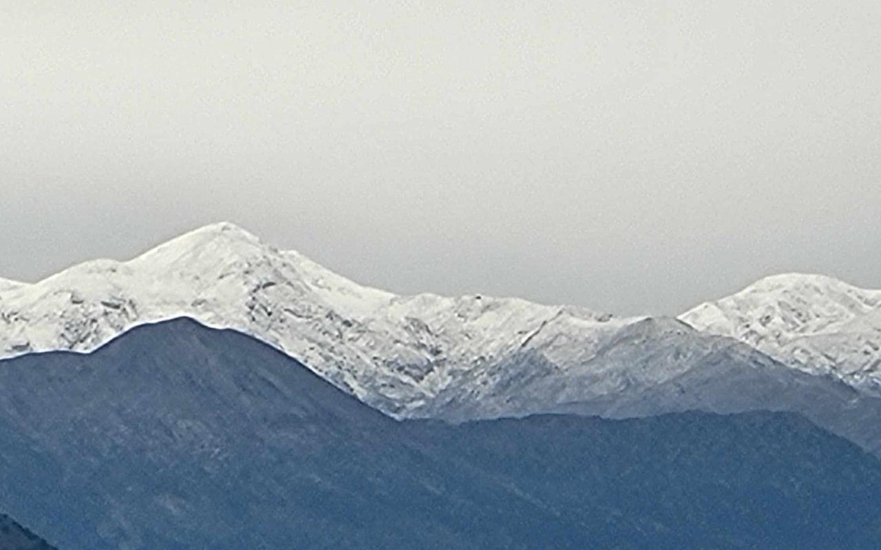 λευκά όρη χιόνια