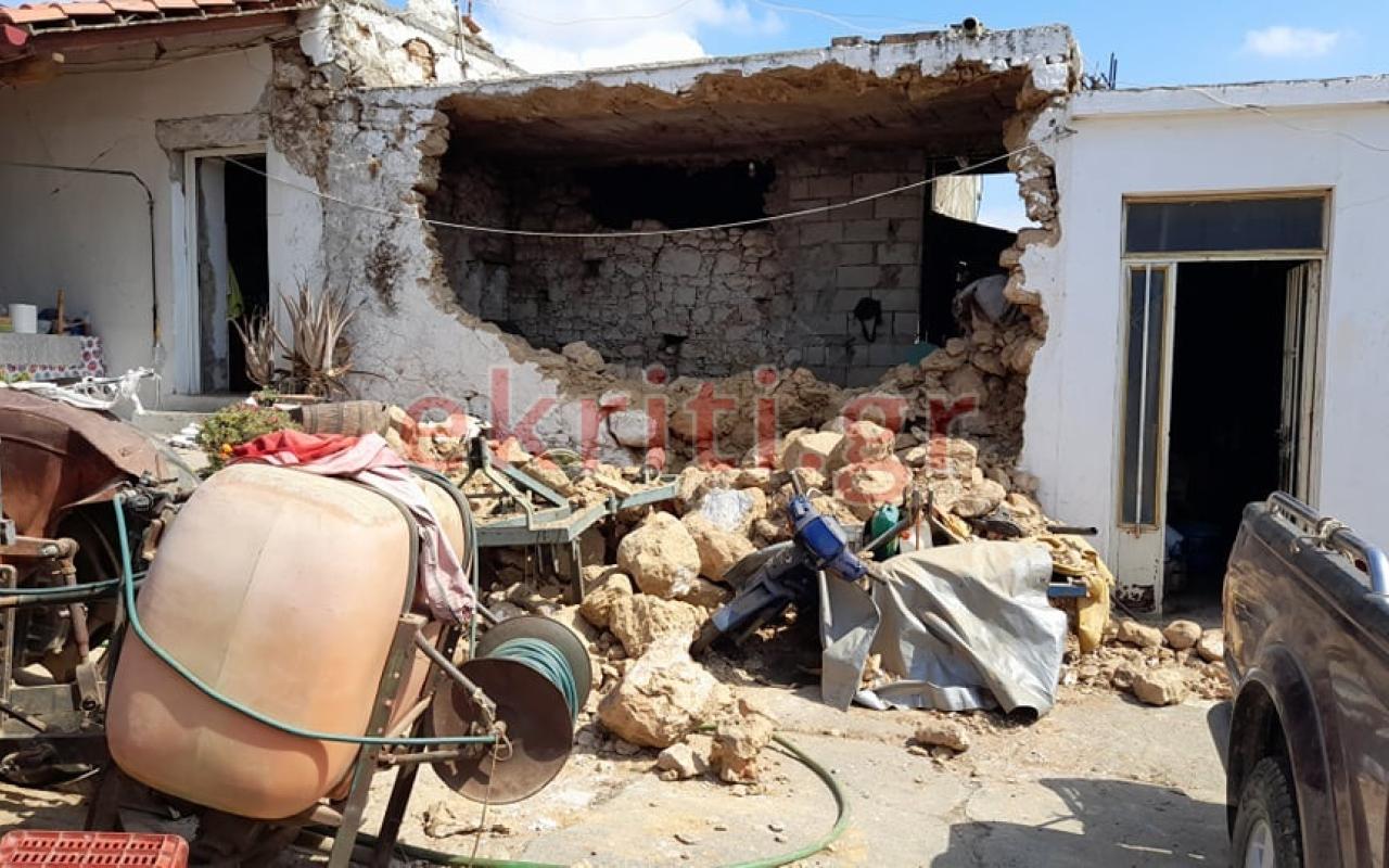 Καταστροφές από το σεισμό στο Ρουσοχώρι