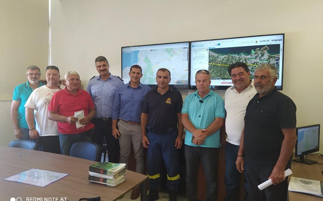 Πυροσβεστική Υπηρεσία Χανίων: Ενημέρωση στους εκπροσώπους της τοπικής αυτοδιοίκησης