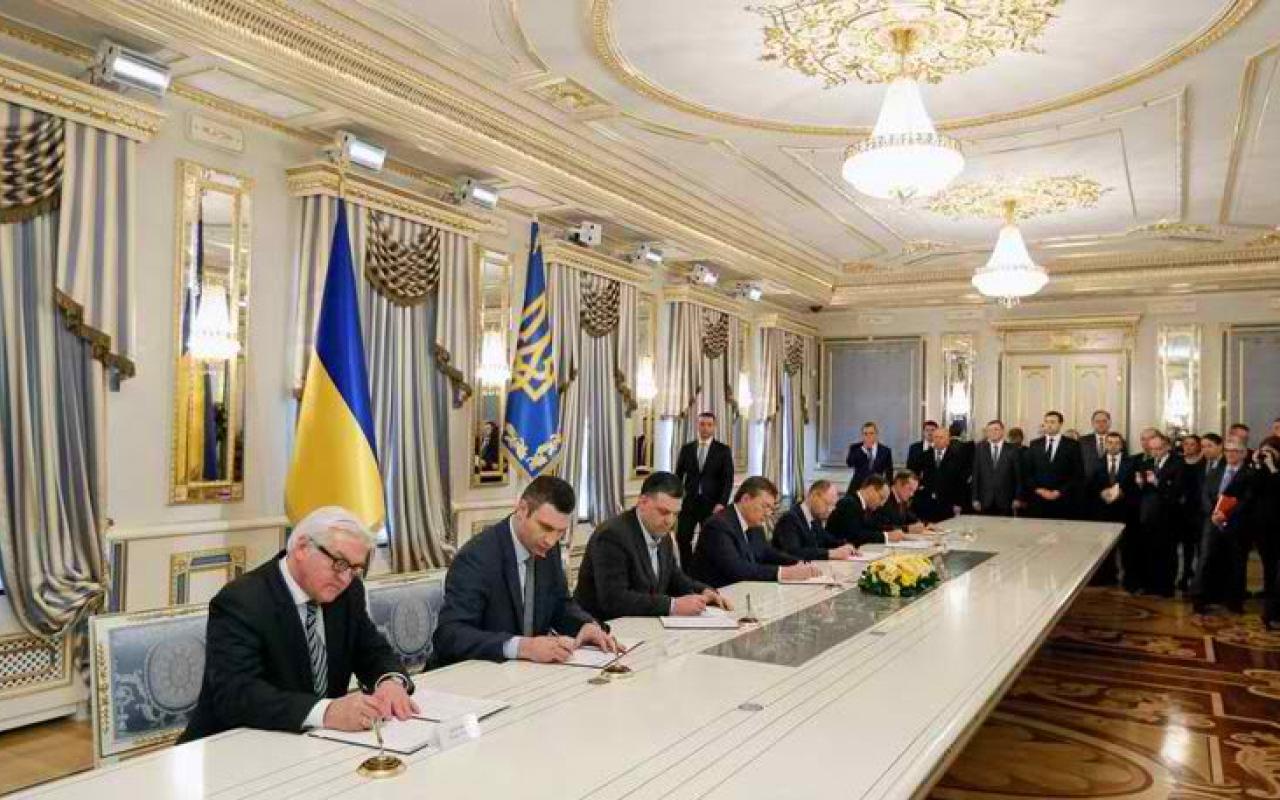 Ουκρανία: Συμφωνία 6 σημείων Κυβέρνησης Αντιπολίτευσης. Απελευθέρωση της Τιμοσένκο