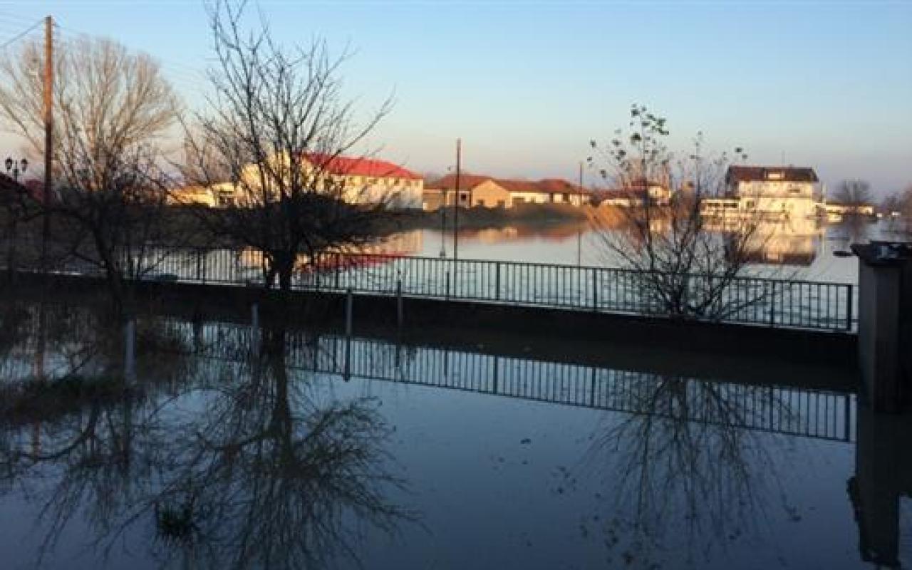 Έβρος: Προχώρησαν σε τεχνητή πλημμύρα