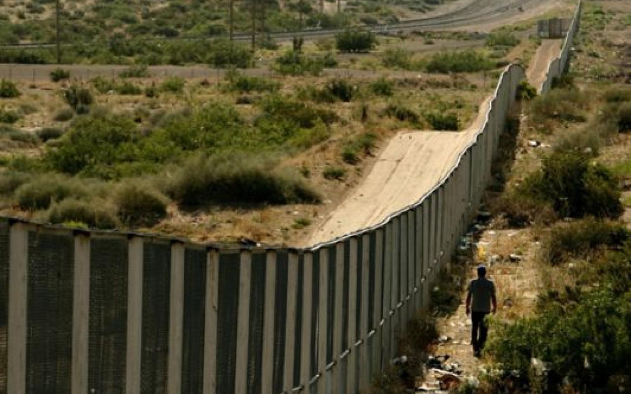 Γιάννης Πανούσης: Δεν θα αφαιρεθεί ο φράχτης στον Έβρο