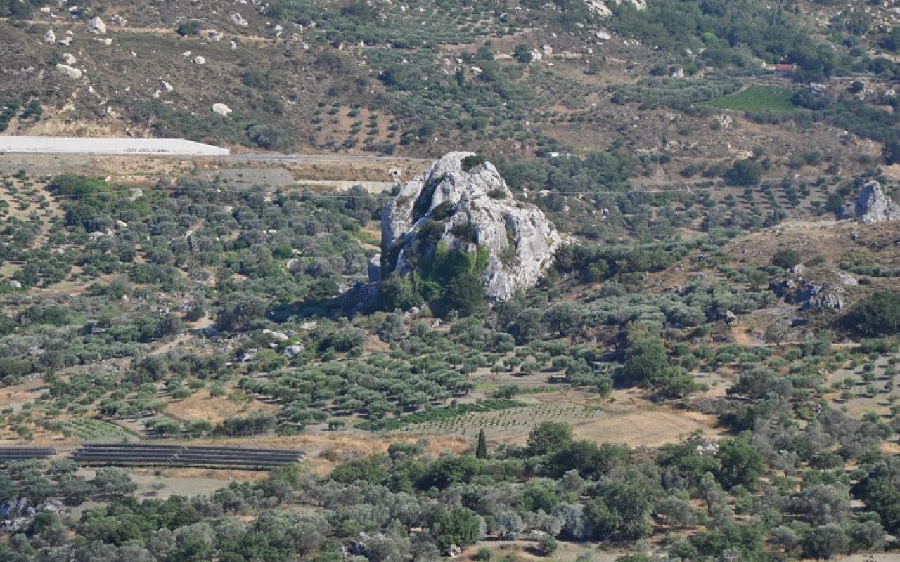 Ο βράχος Βότυρος στην Αγία Βαρβάρα