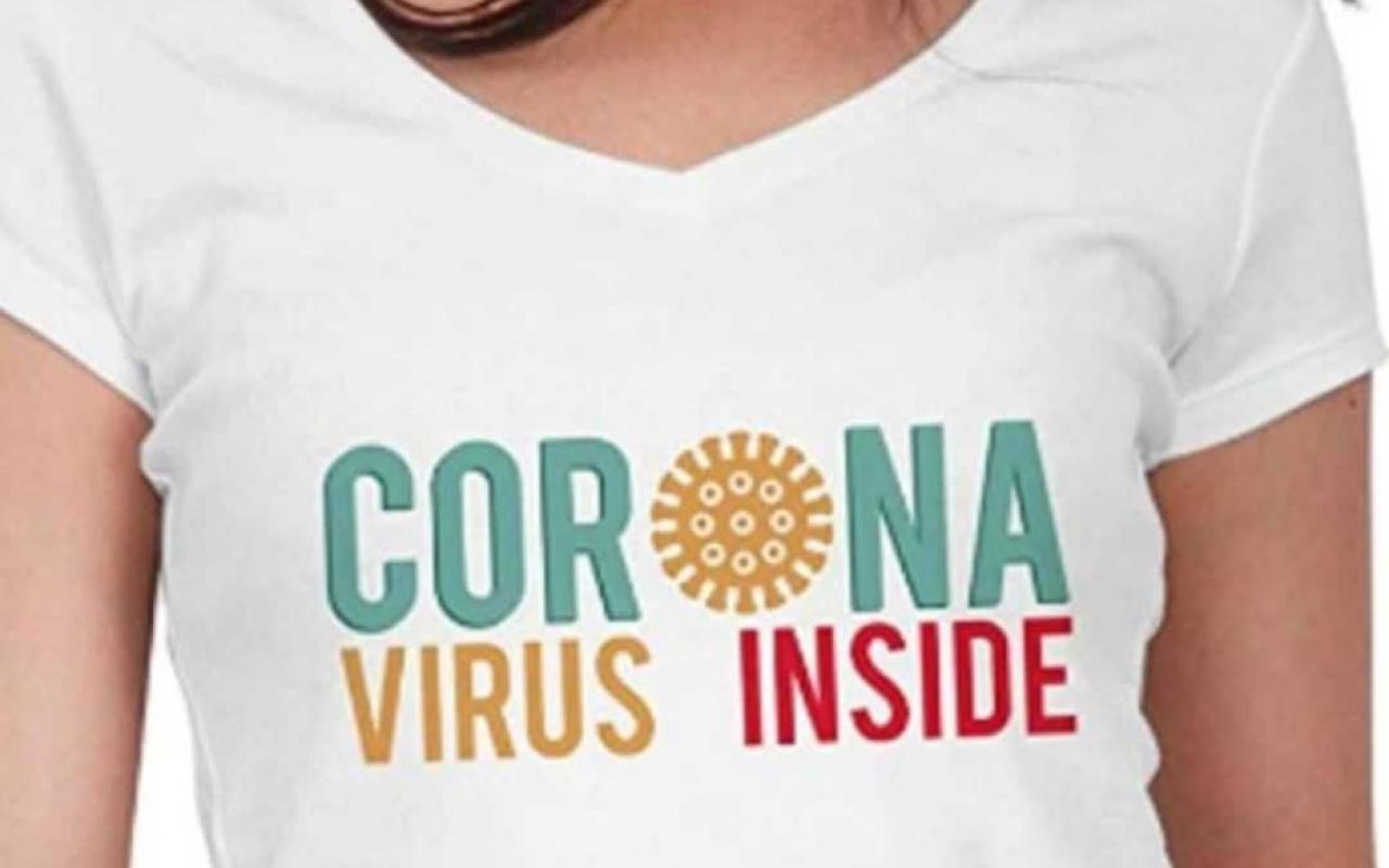 Μπλουζάκι με ...φίρμα τον ιό.