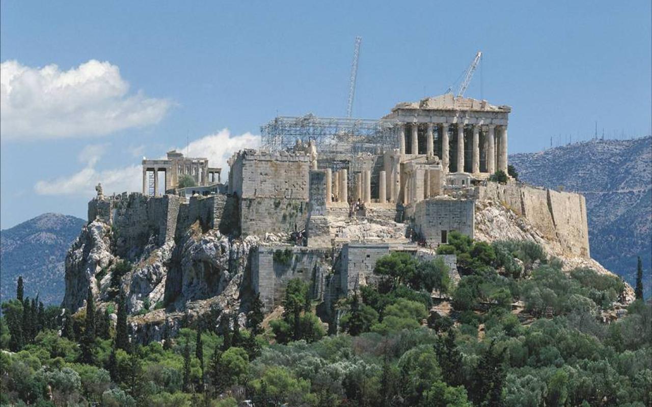 CNN: &quot;Μαγνήτης&quot; για τους τουρίστες η Ακρόπολη - Πολιτισμικό σοκ ... η σύγχρονη Αθήνα