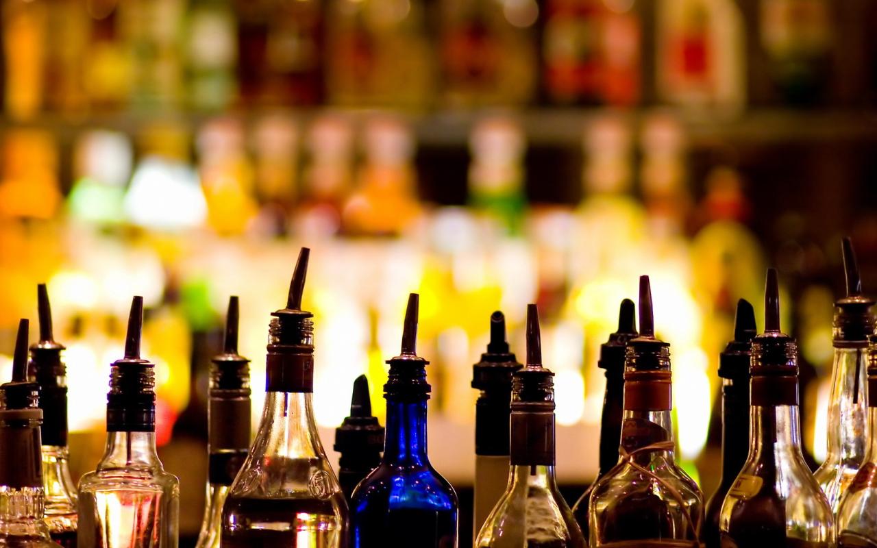 κατακόρυφη αύξηση αλκοολούχα ποτά